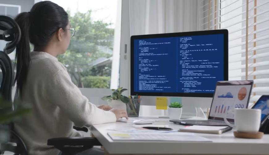 胶州市企业数字化解决方案:机器学习赋能商业模式升级的核心路径